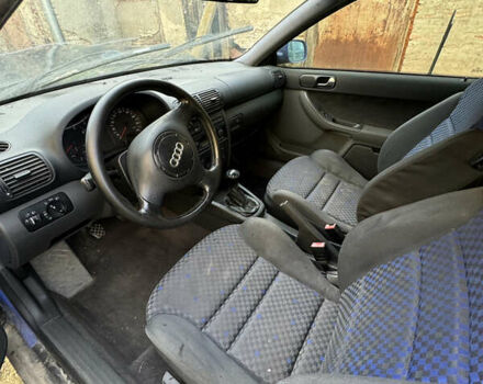 Синій Ауді А3, об'ємом двигуна 1.6 л та пробігом 273 тис. км за 700 $, фото 13 на Automoto.ua