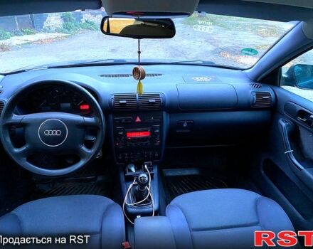 Синий Ауди А3, объемом двигателя 1.6 л и пробегом 0 тыс. км за 3000 $, фото 7 на Automoto.ua