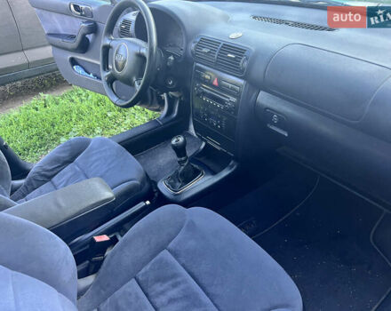 Синий Ауди А3, объемом двигателя 1.6 л и пробегом 227 тыс. км за 3699 $, фото 8 на Automoto.ua