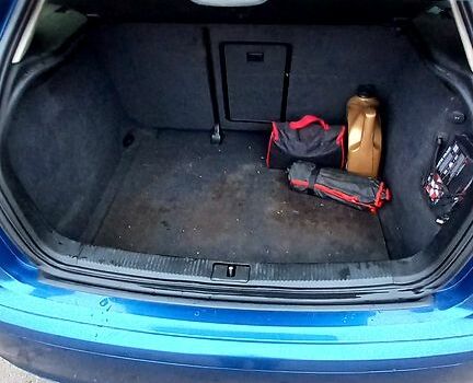 Синий Ауди А3, объемом двигателя 1.6 л и пробегом 225 тыс. км за 6300 $, фото 9 на Automoto.ua