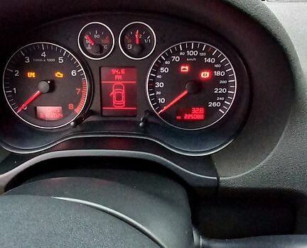 Синий Ауди А3, объемом двигателя 1.6 л и пробегом 225 тыс. км за 6300 $, фото 2 на Automoto.ua