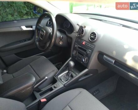 Синій Ауді А3, об'ємом двигуна 1.6 л та пробігом 141 тис. км за 8100 $, фото 8 на Automoto.ua