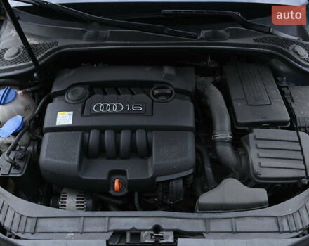 Синій Ауді А3, об'ємом двигуна 1.6 л та пробігом 212 тис. км за 8300 $, фото 12 на Automoto.ua