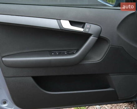 Синій Ауді А3, об'ємом двигуна 1.6 л та пробігом 212 тис. км за 8300 $, фото 13 на Automoto.ua