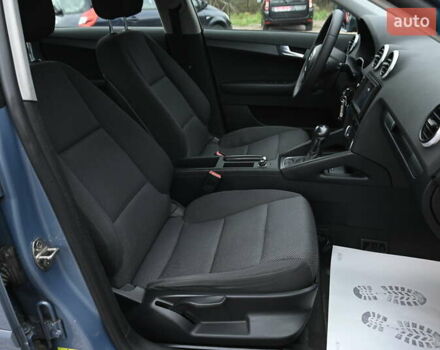 Синій Ауді А3, об'ємом двигуна 1.6 л та пробігом 212 тис. км за 8300 $, фото 30 на Automoto.ua