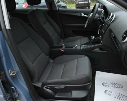 Синий Ауди А3, объемом двигателя 1.6 л и пробегом 212 тыс. км за 8300 $, фото 18 на Automoto.ua