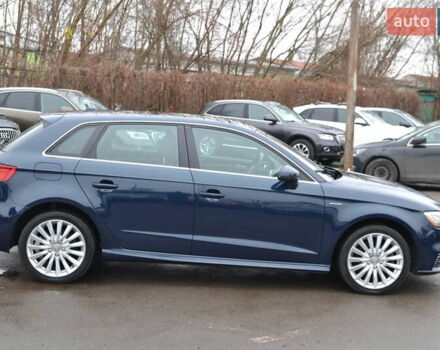 Синій Ауді А3, об'ємом двигуна 1.4 л та пробігом 141 тис. км за 15999 $, фото 5 на Automoto.ua