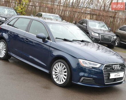 Синій Ауді А3, об'ємом двигуна 1.4 л та пробігом 141 тис. км за 15999 $, фото 3 на Automoto.ua