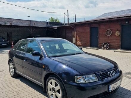 Синий Ауди А3, объемом двигателя 1.6 л и пробегом 214 тыс. км за 3900 $, фото 1 на Automoto.ua