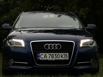 Синий Ауди А3, объемом двигателя 1.6 л и пробегом 310 тыс. км за 8987 $, фото 1 на Automoto.ua