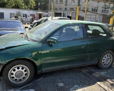 Зеленый Ауди А3, объемом двигателя 1.6 л и пробегом 400 тыс. км за 1550 $, фото 6 на Automoto.ua