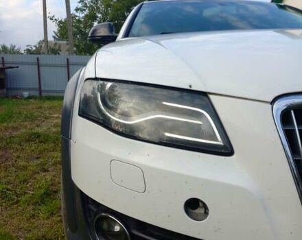 Белый Ауди А4 Олроуд, объемом двигателя 2 л и пробегом 250 тыс. км за 14000 $, фото 2 на Automoto.ua