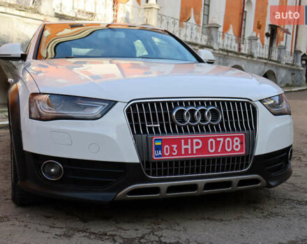 Белый Ауди А4 Олроуд, объемом двигателя 2 л и пробегом 256 тыс. км за 16699 $, фото 6 на Automoto.ua