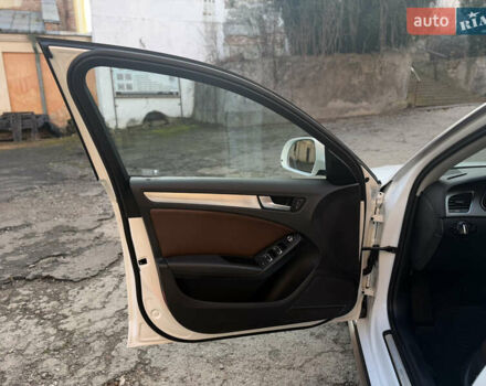 Белый Ауди А4 Олроуд, объемом двигателя 2 л и пробегом 256 тыс. км за 16699 $, фото 71 на Automoto.ua