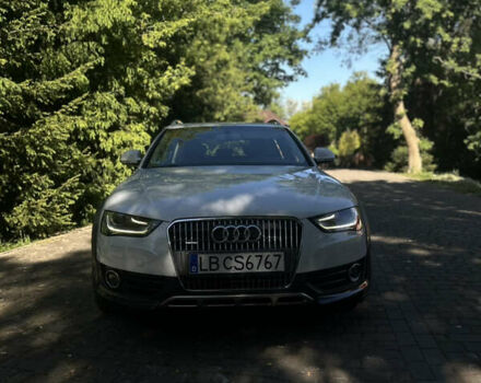 Білий Ауді A4 Allroad, об'ємом двигуна 3 л та пробігом 19 тис. км за 23500 $, фото 3 на Automoto.ua