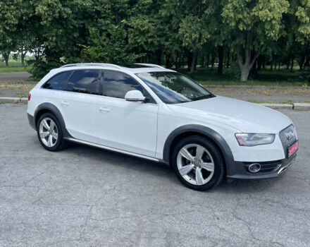 Білий Ауді A4 Allroad, об'ємом двигуна 2 л та пробігом 225 тис. км за 13799 $, фото 5 на Automoto.ua