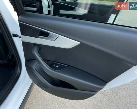 Белый Ауди А4 Олроуд, объемом двигателя 3 л и пробегом 265 тыс. км за 23450 $, фото 69 на Automoto.ua