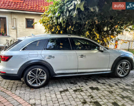 Белый Ауди А4 Олроуд, объемом двигателя 2 л и пробегом 70 тыс. км за 25900 $, фото 2 на Automoto.ua