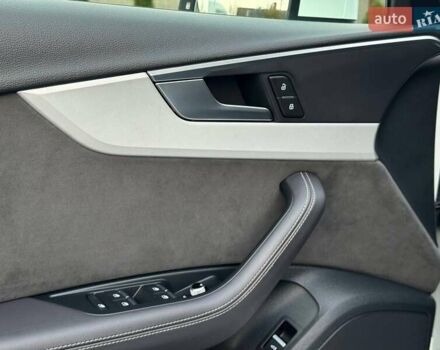 Белый Ауди А4 Олроуд, объемом двигателя 2 л и пробегом 129 тыс. км за 36900 $, фото 23 на Automoto.ua