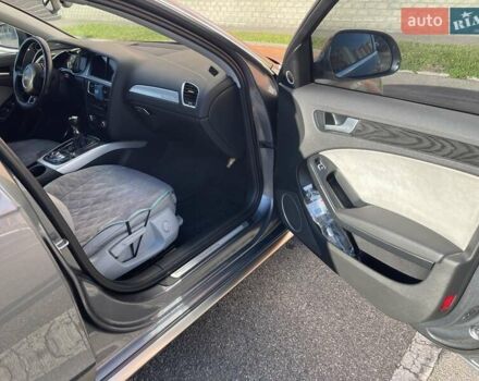 Серый Ауди А4 Олроуд, объемом двигателя 2 л и пробегом 195 тыс. км за 18999 $, фото 10 на Automoto.ua