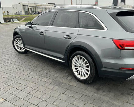 Серый Ауди А4 Олроуд, объемом двигателя 2 л и пробегом 258 тыс. км за 23500 $, фото 4 на Automoto.ua