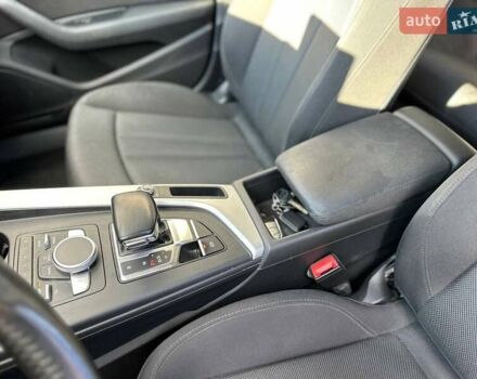 Серый Ауди А4 Олроуд, объемом двигателя 1.97 л и пробегом 260 тыс. км за 25000 $, фото 75 на Automoto.ua