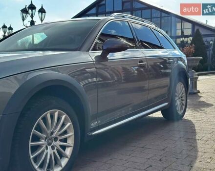 Серый Ауди А4 Олроуд, объемом двигателя 1.97 л и пробегом 260 тыс. км за 25000 $, фото 6 на Automoto.ua