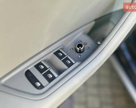 Сірий Ауді A4 Allroad, об'ємом двигуна 2 л та пробігом 64 тис. км за 28300 $, фото 18 на Automoto.ua