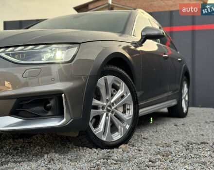 Серый Ауди А4 Олроуд, объемом двигателя 2 л и пробегом 85 тыс. км за 26490 $, фото 9 на Automoto.ua