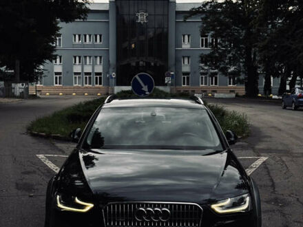 Ауді A4 Allroad 2014 у Чернівцях на Automoto.ua Синій Ауді A4 Allroad, об'ємом двигуна 3 л та пробігом 247 тис. км за 16000 $, фото 1 на Automoto.ua