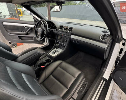 Белый Ауди А4, объемом двигателя 1.98 л и пробегом 188 тыс. км за 9300 $, фото 7 на Automoto.ua