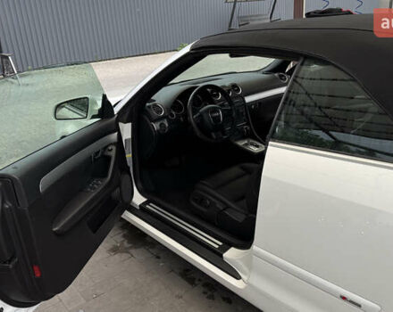 Белый Ауди А4, объемом двигателя 1.98 л и пробегом 188 тыс. км за 9300 $, фото 4 на Automoto.ua