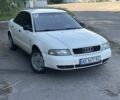 Белый Ауди А4, объемом двигателя 1.6 л и пробегом 300 тыс. км за 2600 $, фото 1 на Automoto.ua