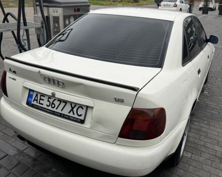 Белый Ауди А4, объемом двигателя 1.6 л и пробегом 310 тыс. км за 2000 $, фото 5 на Automoto.ua