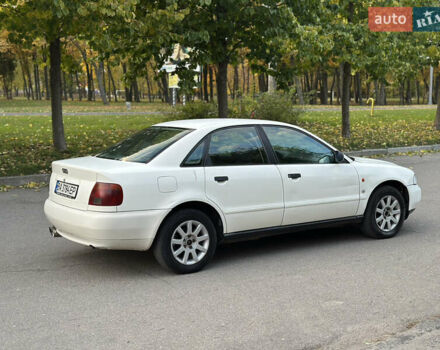 Белый Ауди А4, объемом двигателя 1.8 л и пробегом 270 тыс. км за 2700 $, фото 2 на Automoto.ua