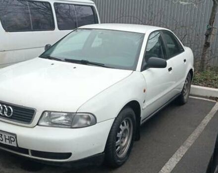 Білий Ауді А4, об'ємом двигуна 1.78 л та пробігом 270 тис. км за 3000 $, фото 1 на Automoto.ua