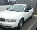 Білий Ауді А4, об'ємом двигуна 1.78 л та пробігом 270 тис. км за 3000 $, фото 1 на Automoto.ua