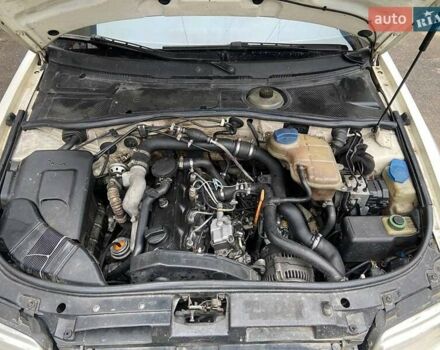 Білий Ауді А4, об'ємом двигуна 1.9 л та пробігом 280 тис. км за 3200 $, фото 7 на Automoto.ua