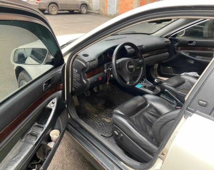 Белый Ауди А4, объемом двигателя 1.9 л и пробегом 280 тыс. км за 3200 $, фото 3 на Automoto.ua