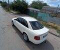 Белый Ауди А4, объемом двигателя 1.6 л и пробегом 355 тыс. км за 3000 $, фото 1 на Automoto.ua