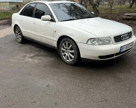 Белый Ауди А4, объемом двигателя 1.78 л и пробегом 320 тыс. км за 2100 $, фото 1 на Automoto.ua