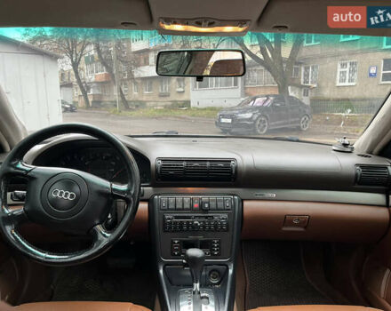 Белый Ауди А4, объемом двигателя 1.78 л и пробегом 320 тыс. км за 2100 $, фото 9 на Automoto.ua