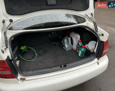 Белый Ауди А4, объемом двигателя 1.78 л и пробегом 320 тыс. км за 2100 $, фото 13 на Automoto.ua