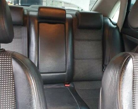 Белый Ауди А4, объемом двигателя 1.98 л и пробегом 304 тыс. км за 5700 $, фото 4 на Automoto.ua