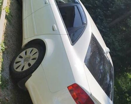 Белый Ауди А4, объемом двигателя 1.98 л и пробегом 304 тыс. км за 5700 $, фото 3 на Automoto.ua