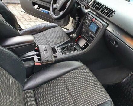 Белый Ауди А4, объемом двигателя 1.98 л и пробегом 304 тыс. км за 5700 $, фото 6 на Automoto.ua
