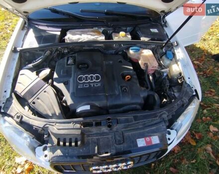 Белый Ауди А4, объемом двигателя 1.97 л и пробегом 285 тыс. км за 7300 $, фото 4 на Automoto.ua