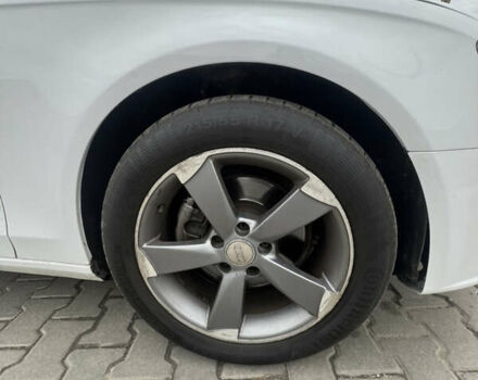 Ауди А4 2008 в Хмельницком на Automoto.ua Белый Ауди А4, объемом двигателя 1.97 л и пробегом 244 тыс. км за 8500 $, фото 8 на Automoto.ua