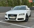Белый Ауди А4, объемом двигателя 2 л и пробегом 288 тыс. км за 7200 $, фото 1 на Automoto.ua