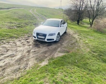Белый Ауди А4, объемом двигателя 1.8 л и пробегом 270 тыс. км за 9500 $, фото 2 на Automoto.ua
